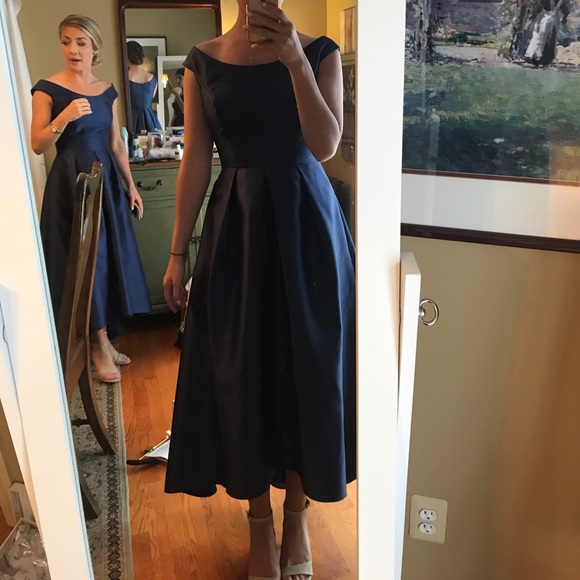 Alfred Sung Style D722 in Onyx- Size 4 (unaltered) - Picture 2 of 3